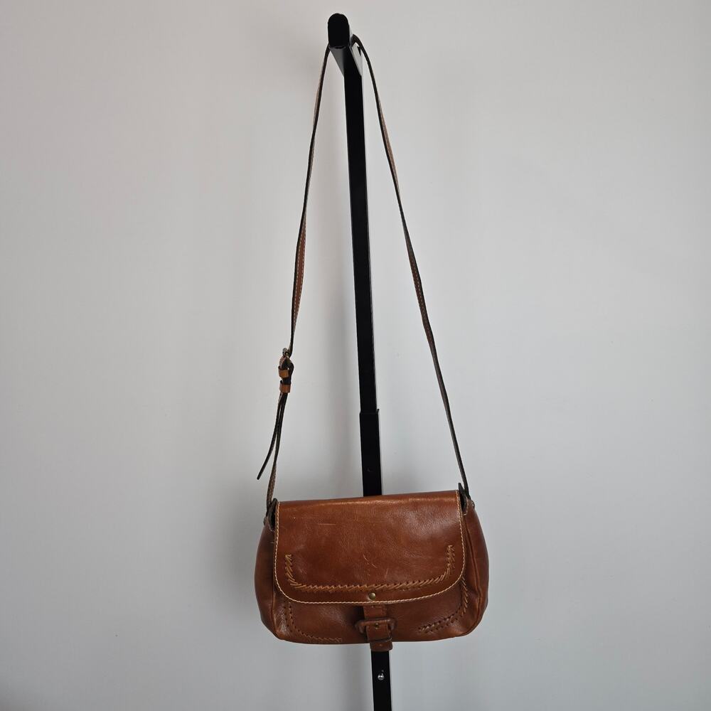 Patricia Nash Tan Leather Shoulder‎ Bag Purse Whipstitch Flap Fold Over Cognac